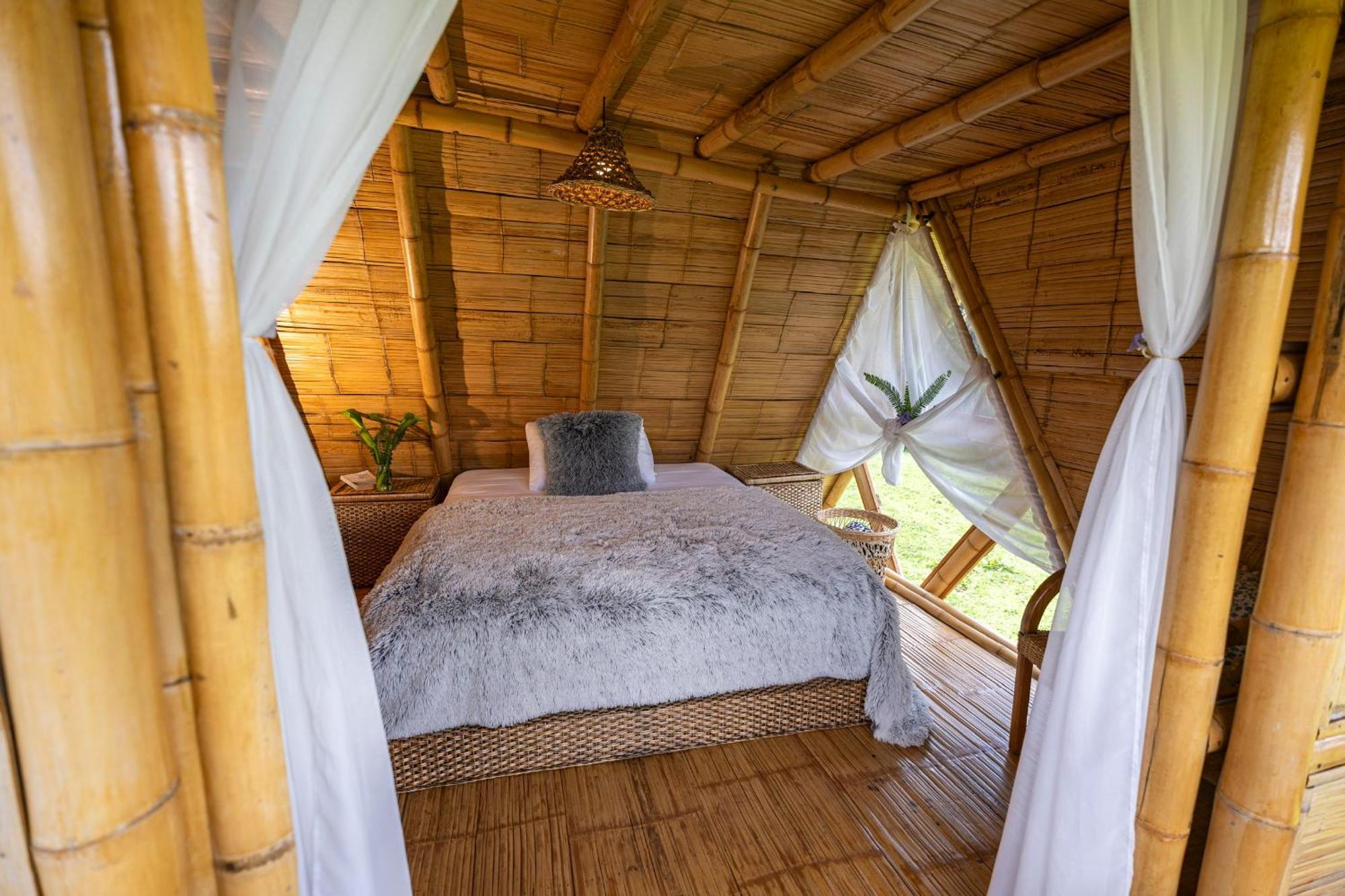 La Herradura Lodge Санта-Роса-де-Кабаль Екстер'єр фото